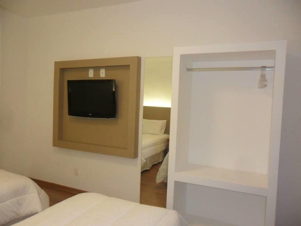 Lord Hotel Aeroporto Confins Vespasiano Esterno foto