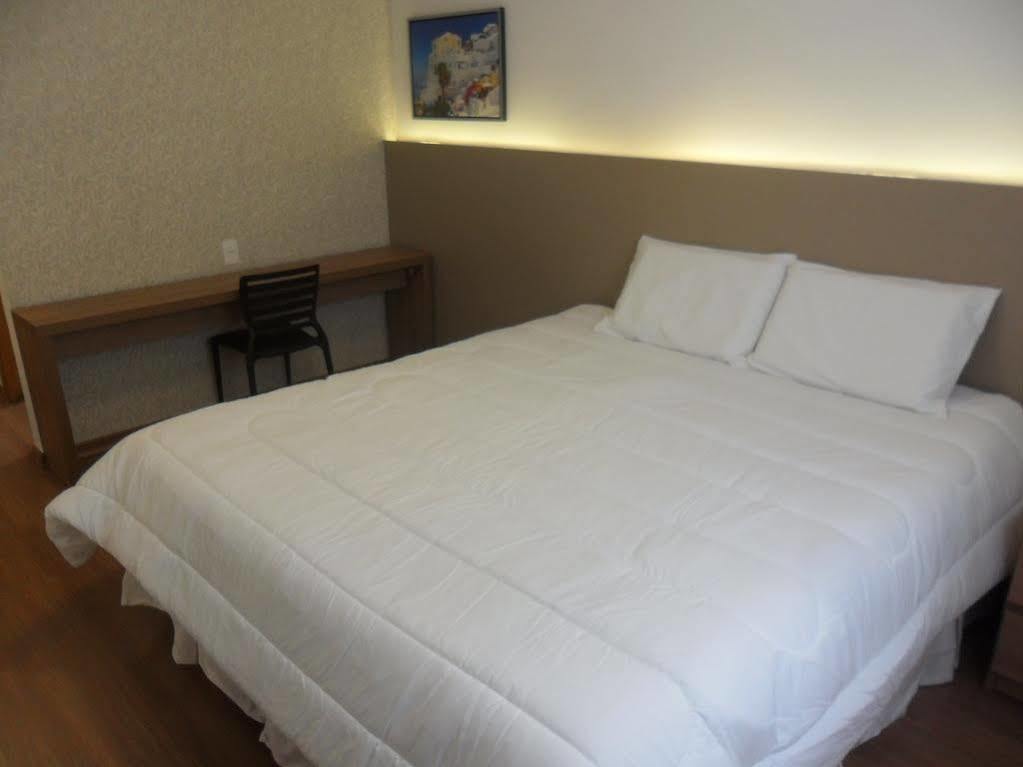 Lord Hotel Aeroporto Confins Vespasiano Esterno foto