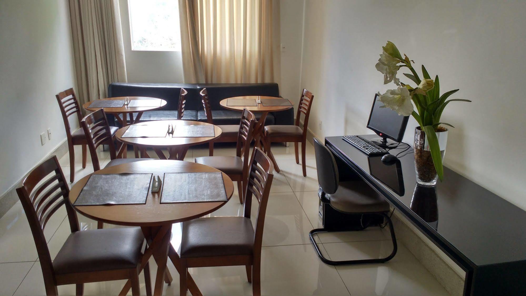 Lord Hotel Aeroporto Confins Vespasiano Esterno foto